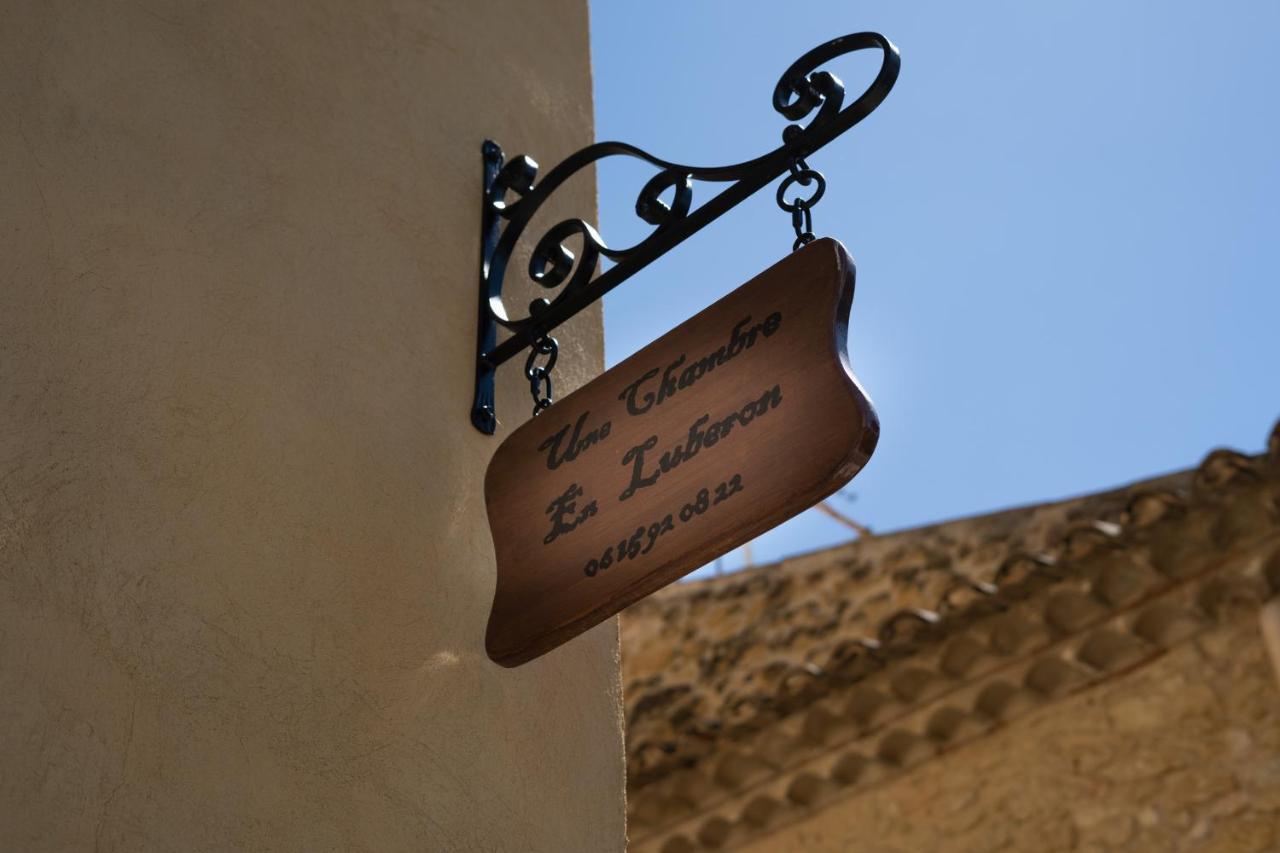 Une Chambre En Luberon Puyvert Eksteriør billede